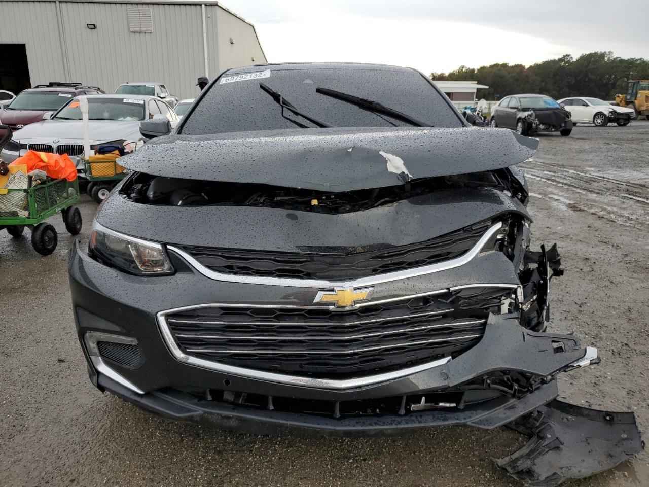 2017 Chevrolet Malibu Premier - Image 5