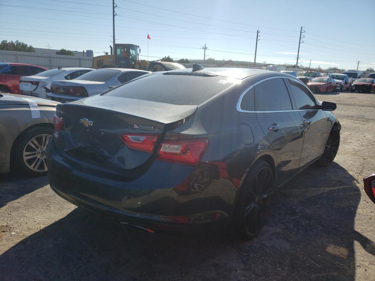 2017 Chevrolet Malibu Premier - Image 3