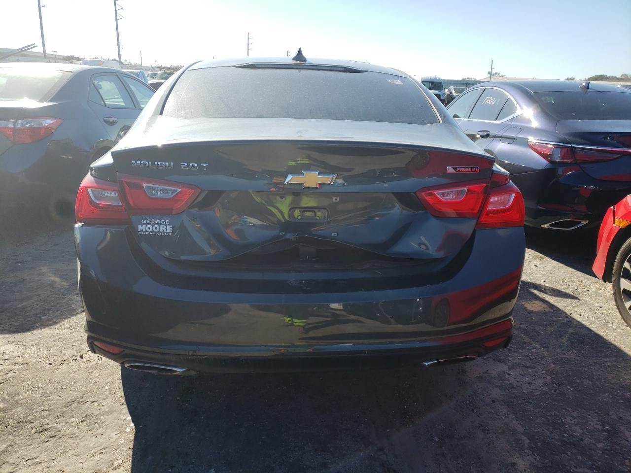 2017 Chevrolet Malibu Premier - Image 6