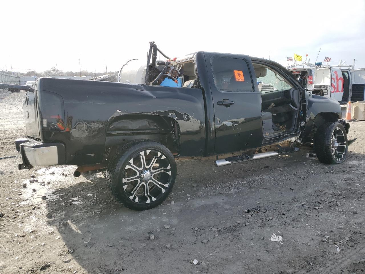 2007 Chevrolet Silverado C1500 Crew Cab - Фото 3