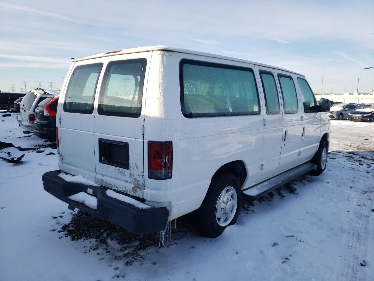2011 Ford Econoline E150 Wagon - Фото 7