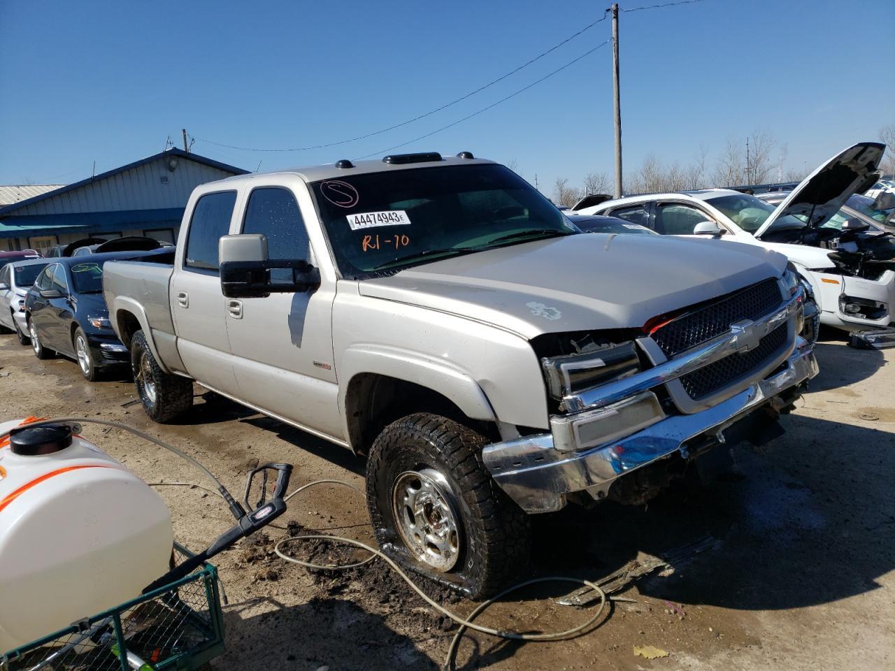2004 Chevrolet Silverado K2500 Heavy Duty - Фото 4