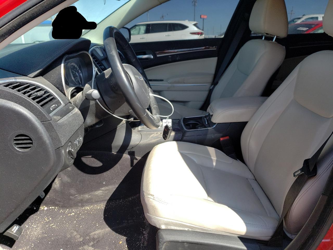 2017 Chrysler 300 Limited - Image 7