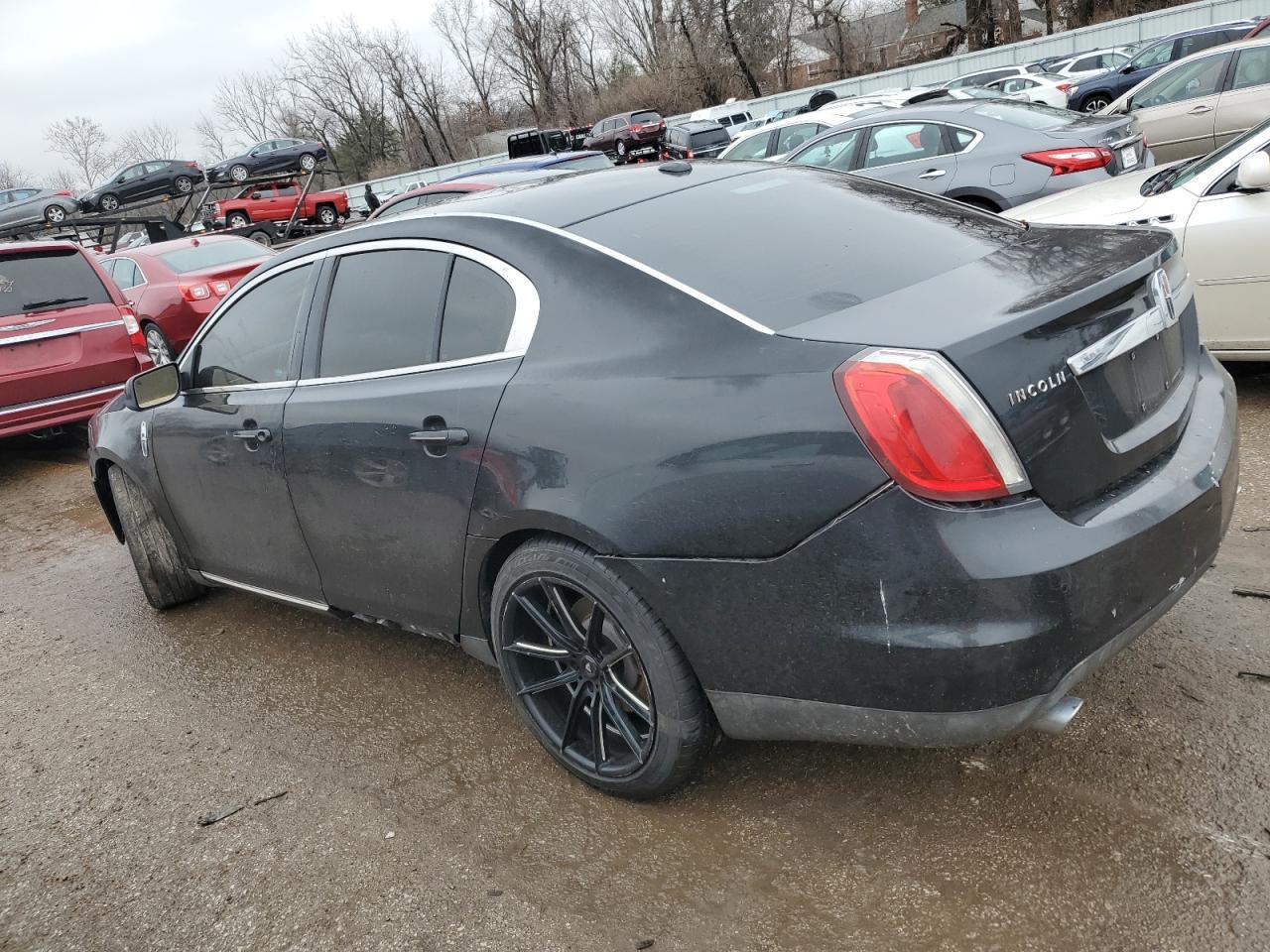 2010 Lincoln Mks - Image 2