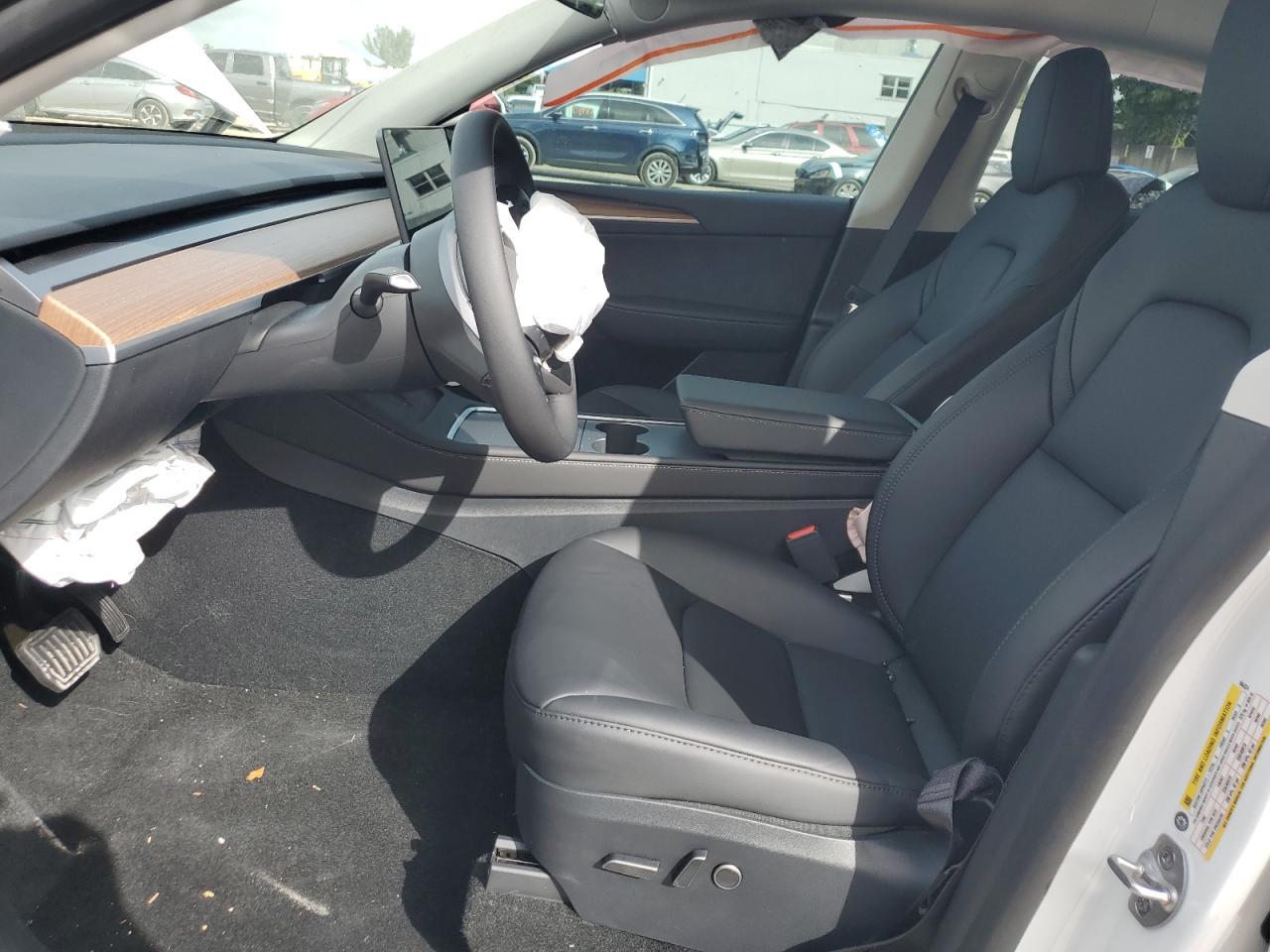2023 Tesla Model Y - Фото 7