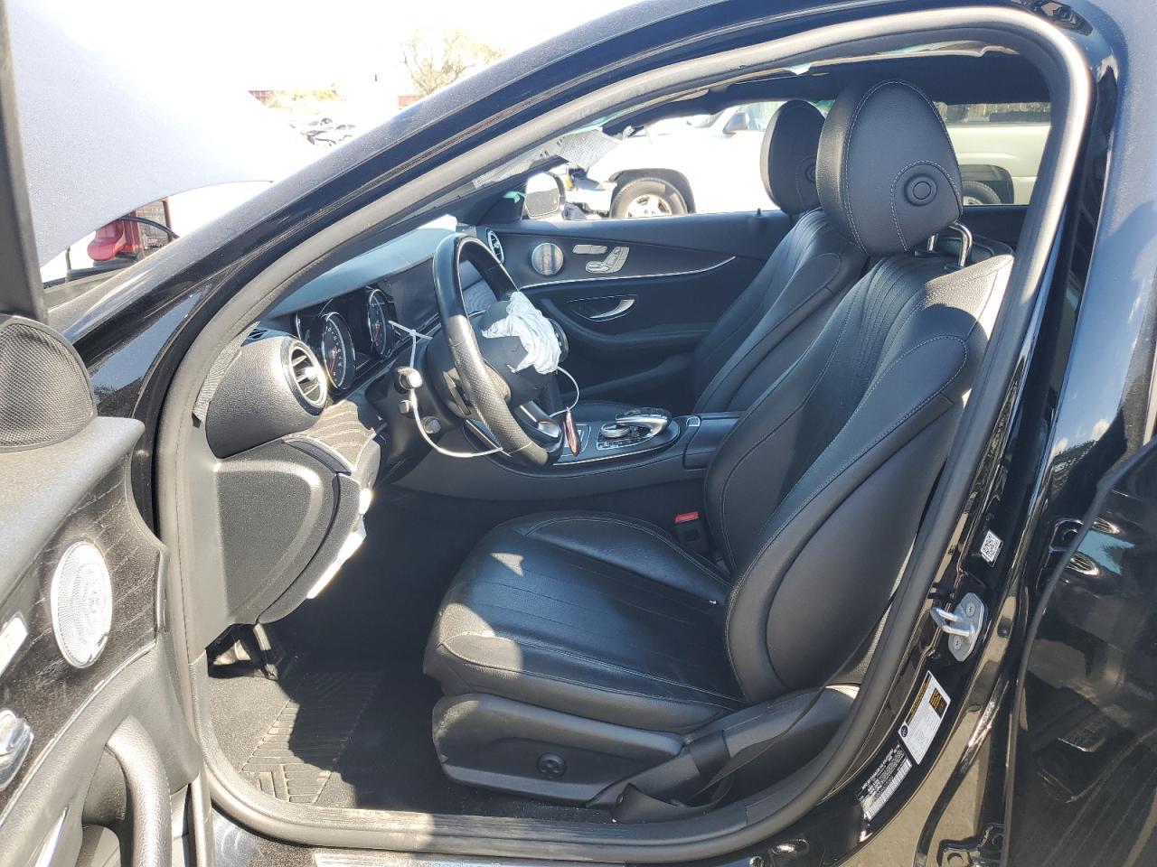 2018 Mercedes-Benz E 300 - Image 7