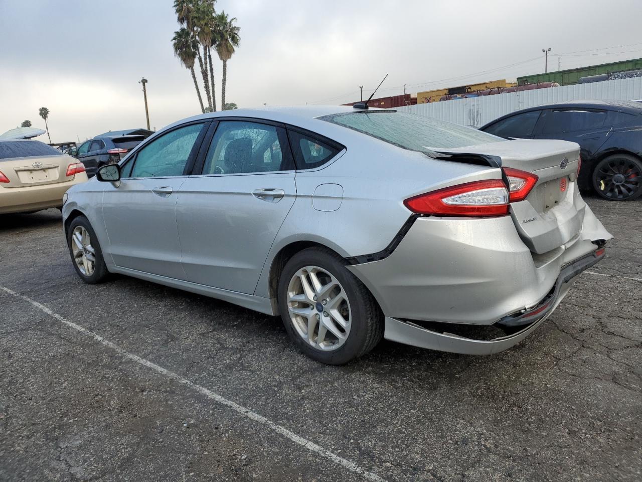 2014 Ford Fusion Se - Image 2
