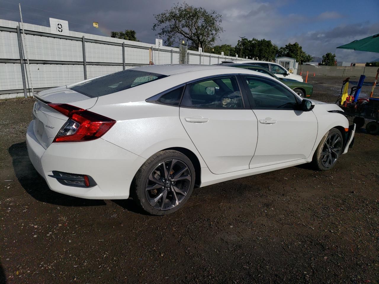 2021 Honda Civic Sport - Фото 3