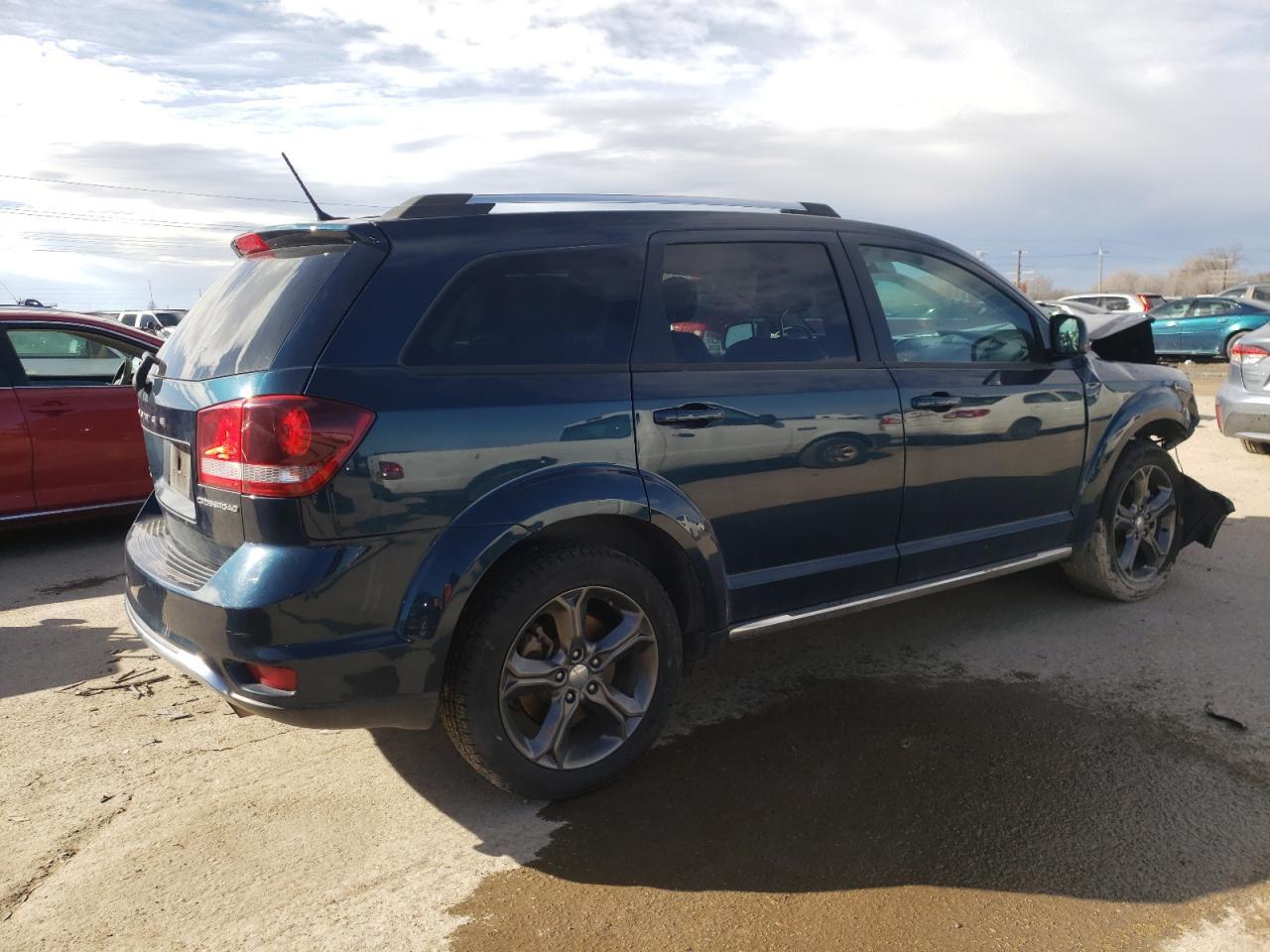 2015 Dodge Journey Crossroad - Image 3