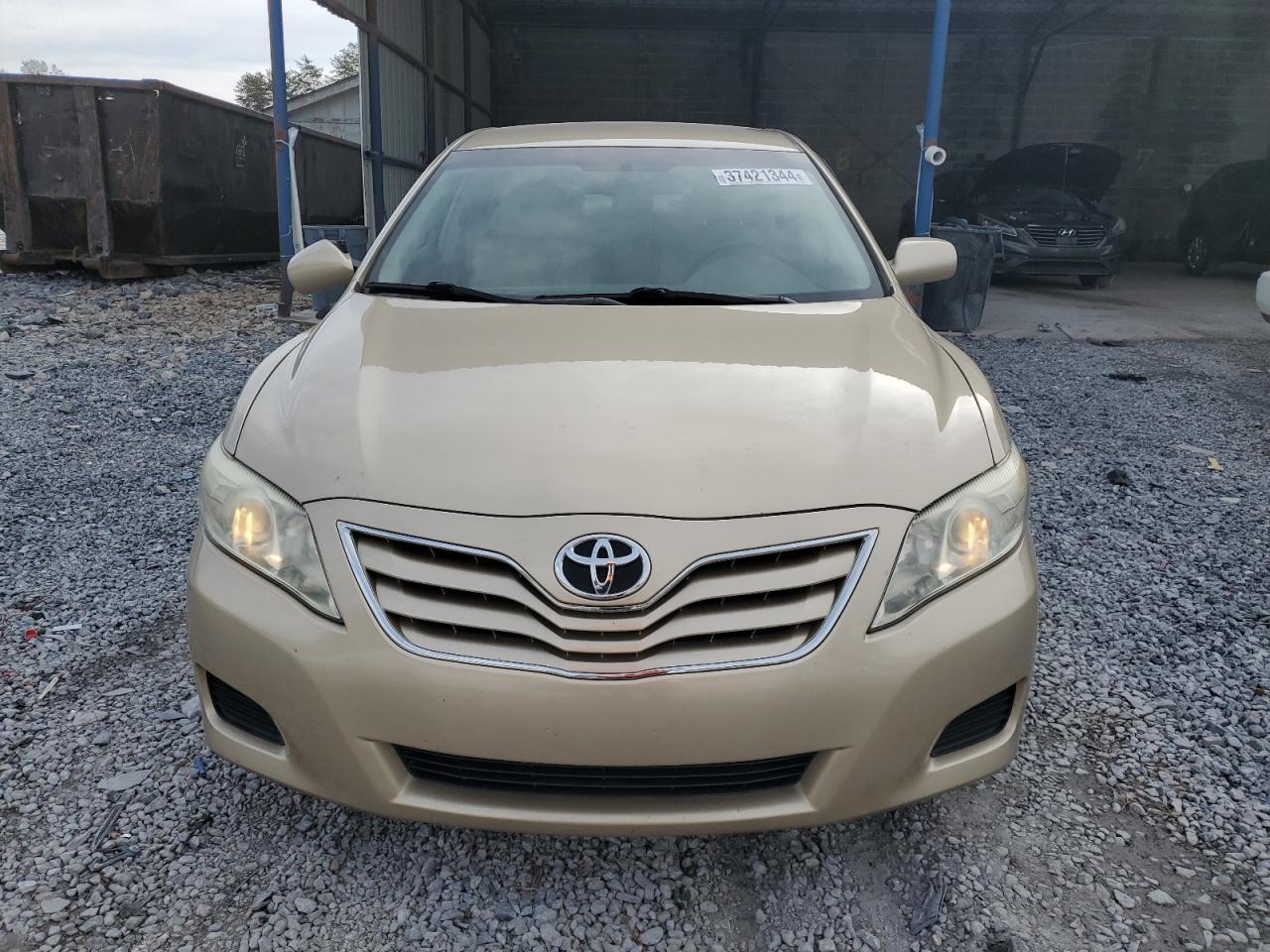 2011 Toyota Camry Base - Фото 5