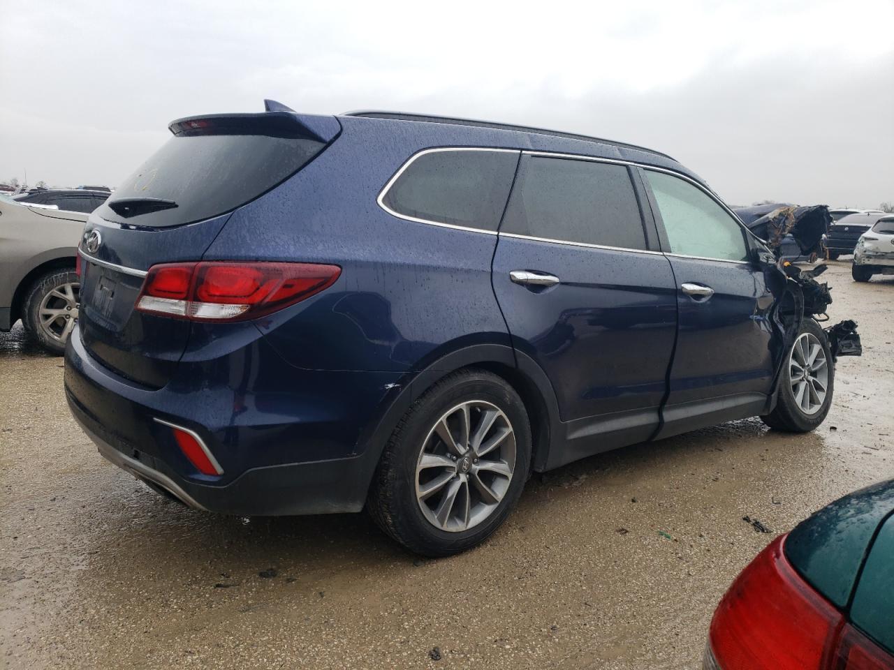 2017 Hyundai Santa Fe Se - Фото 3