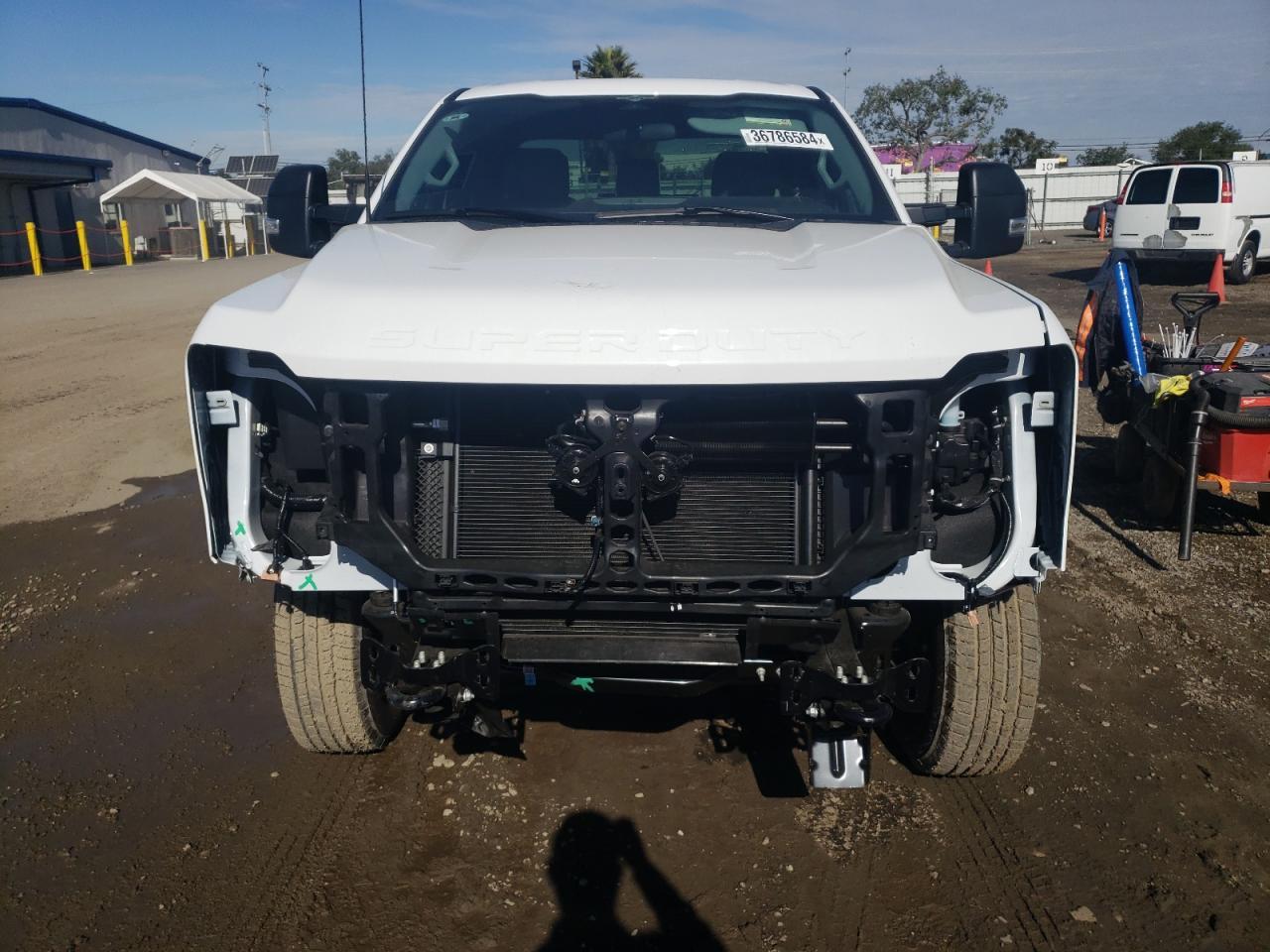 2023 Ford F250 Super Duty - Фото 5