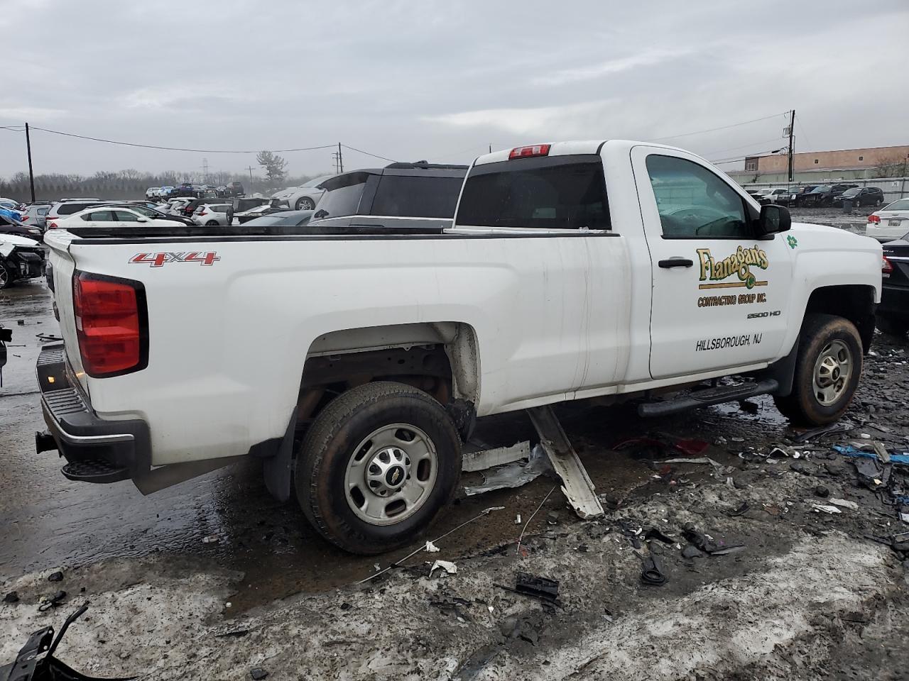2015 Chevrolet Silverado K2500 Heavy Duty - Фото 3
