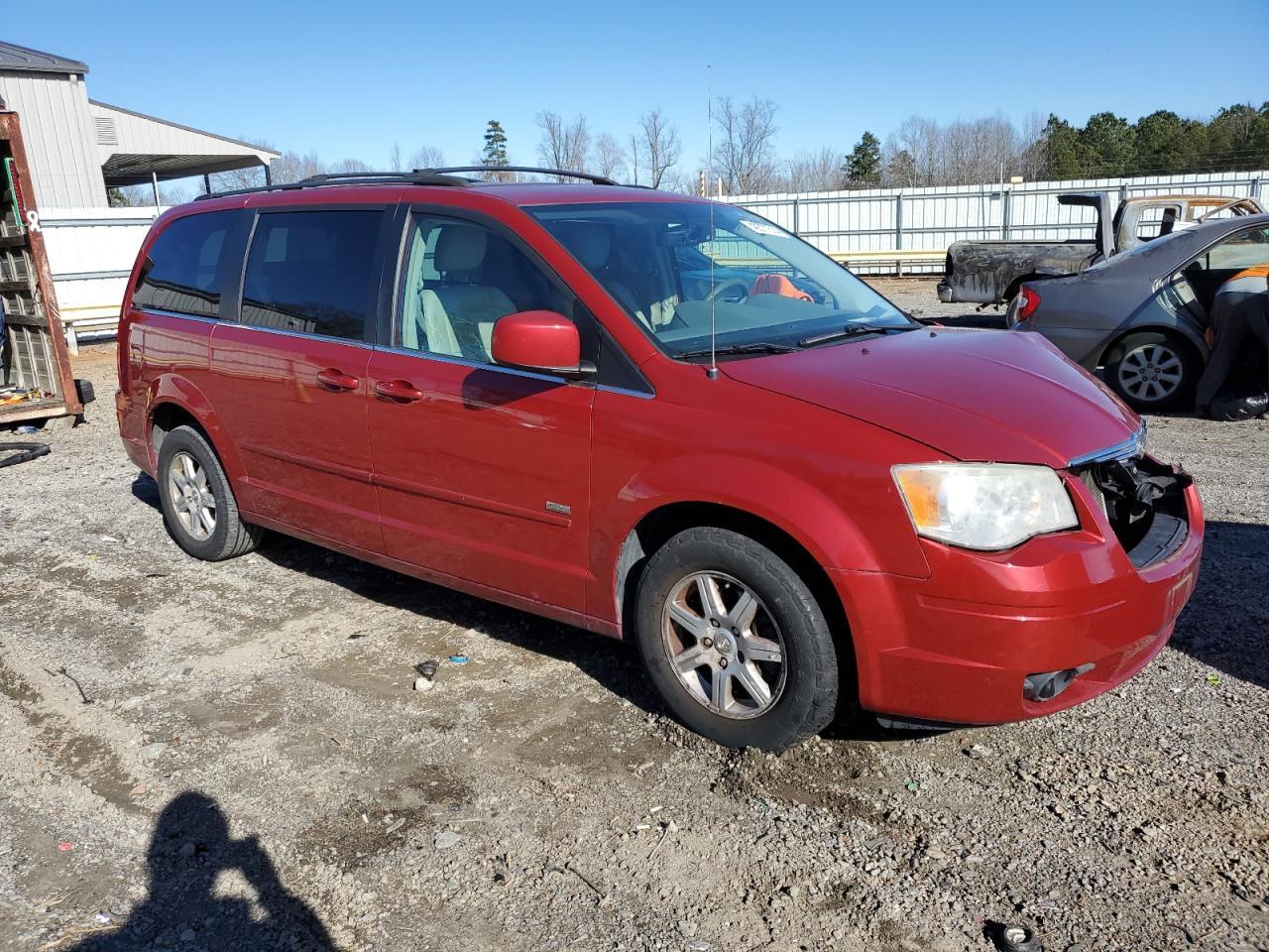 2008 Chrysler Town & Country Touring - Image 4