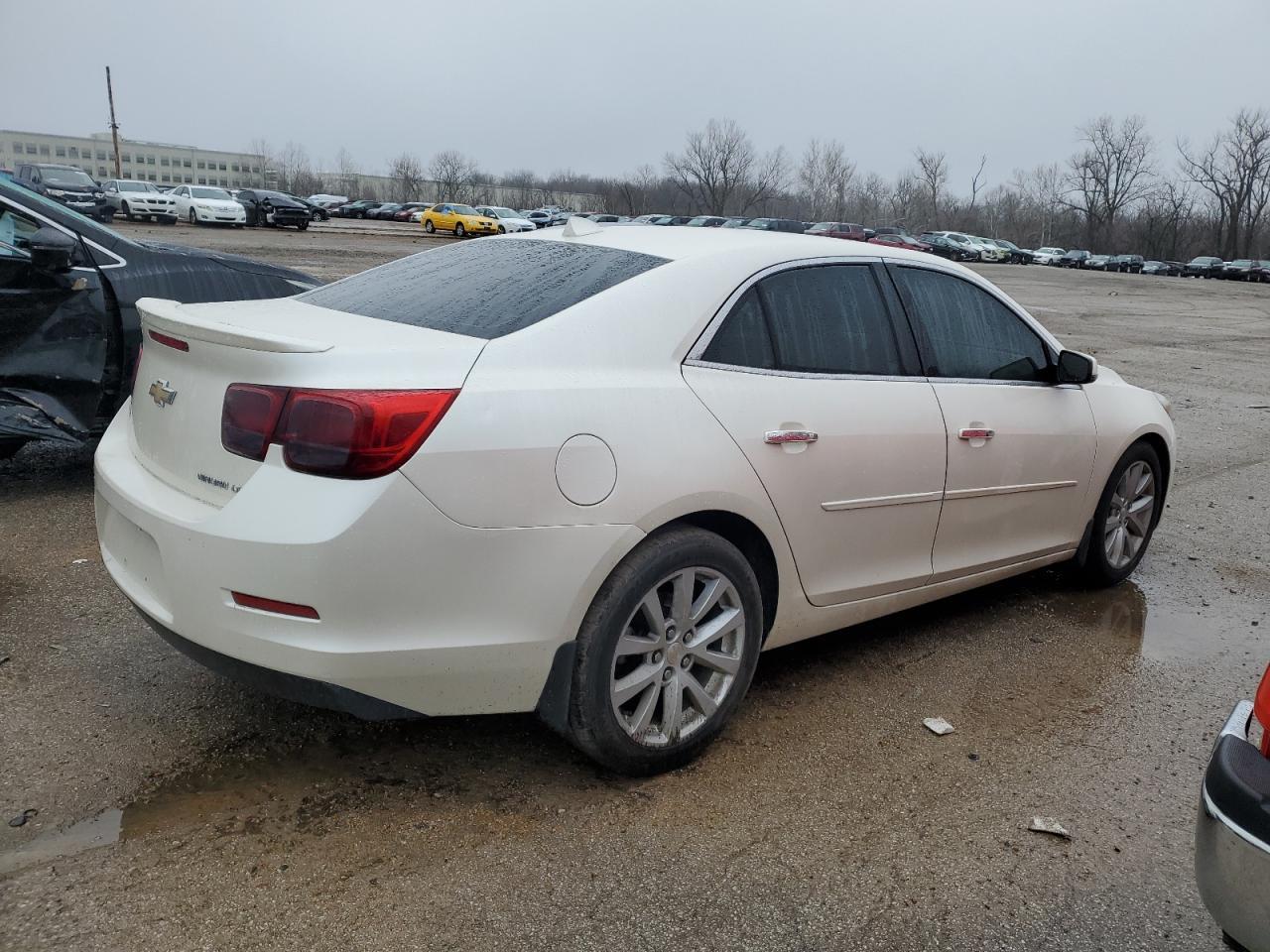 2014 Chevrolet Malibu 2Lt - Image 3