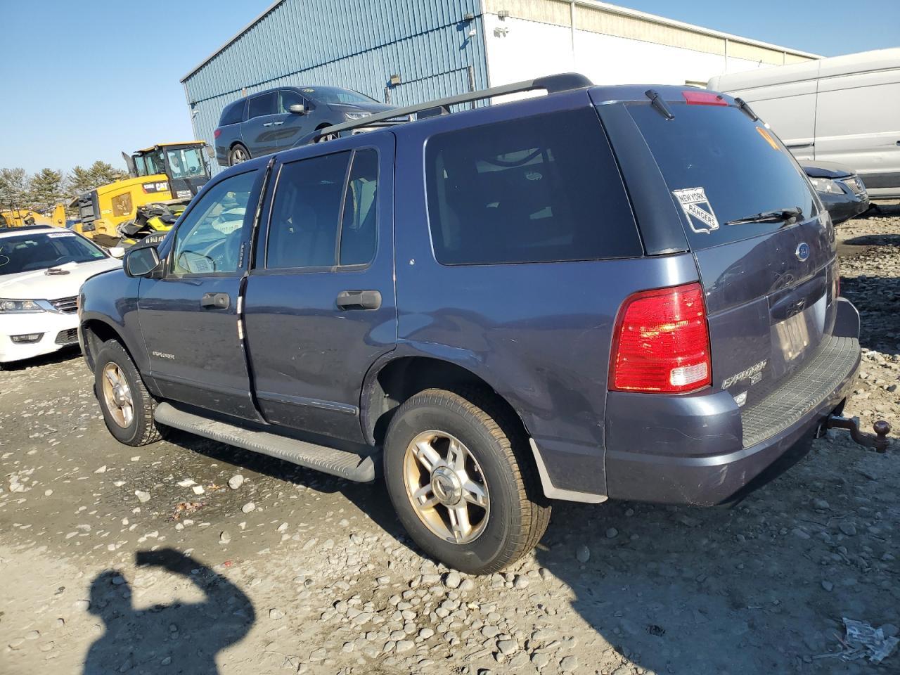 2004 Ford Explorer Xlt - Фото 2