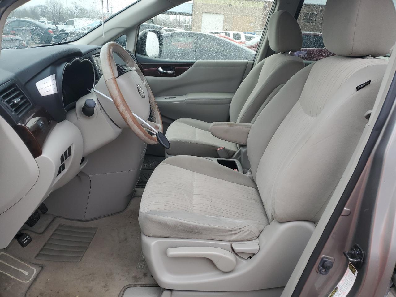 2013 Nissan Quest S - Фото 7