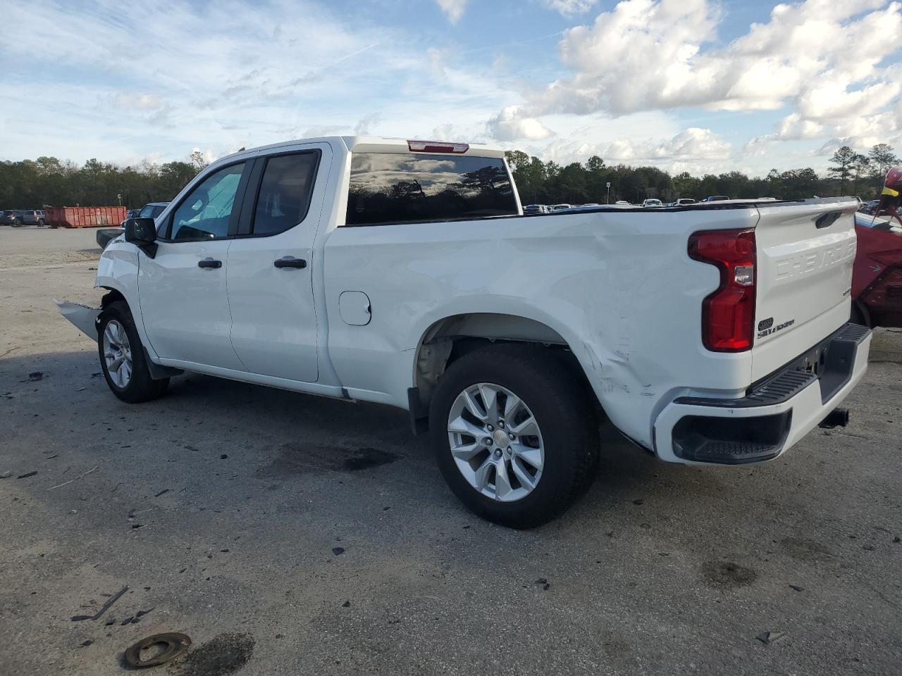 2021 Chevrolet Silverado C1500 Custom - Фото 2