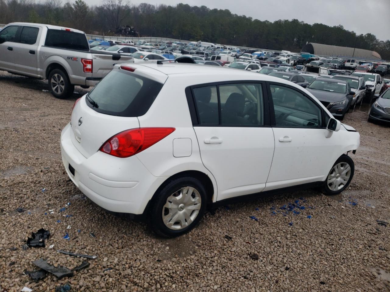 2012 Nissan Versa S - Image 3
