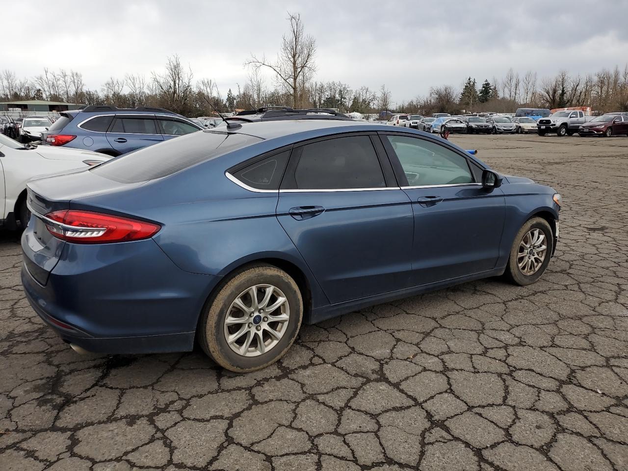 2018 Ford Fusion S - Image 3