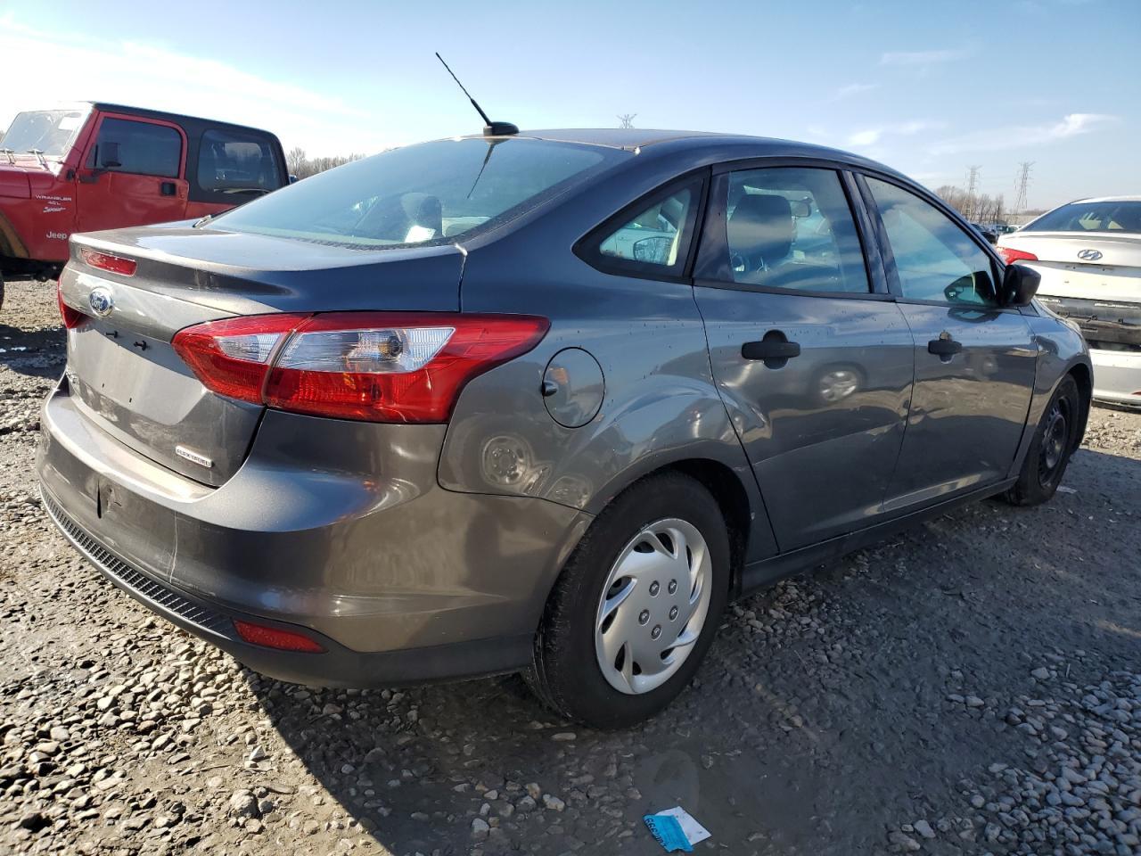 2014 Ford Focus S - Фото 3