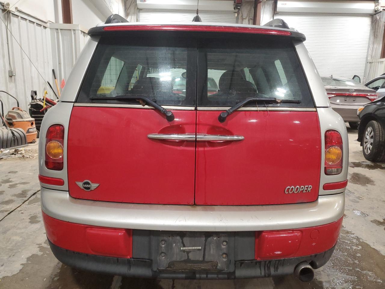 2010 Mini Cooper Clubman - Фото 6