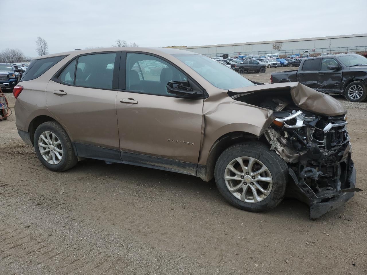 2018 Chevrolet Equinox Ls - Фото 4