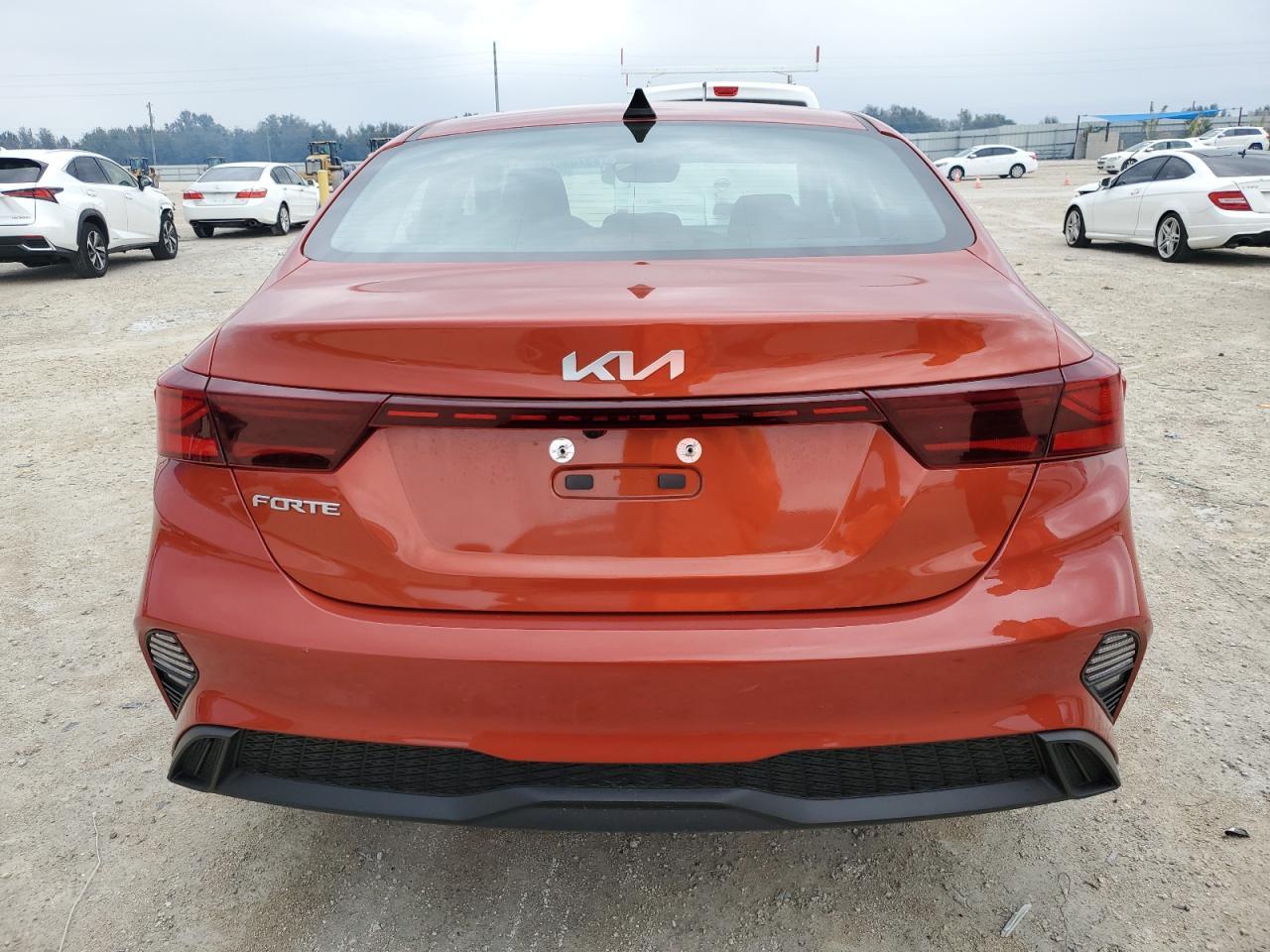 2023 Kia Forte Lx - Image 6