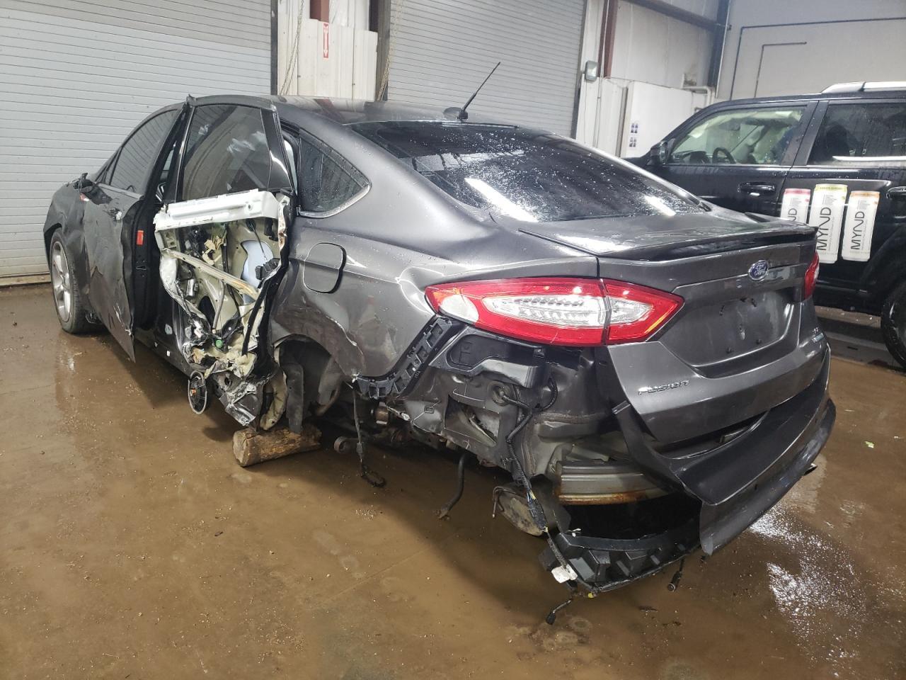 2015 Ford Fusion Se - Image 2