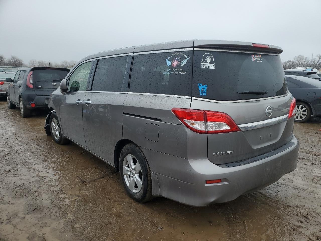 2013 Nissan Quest S - Фото 2