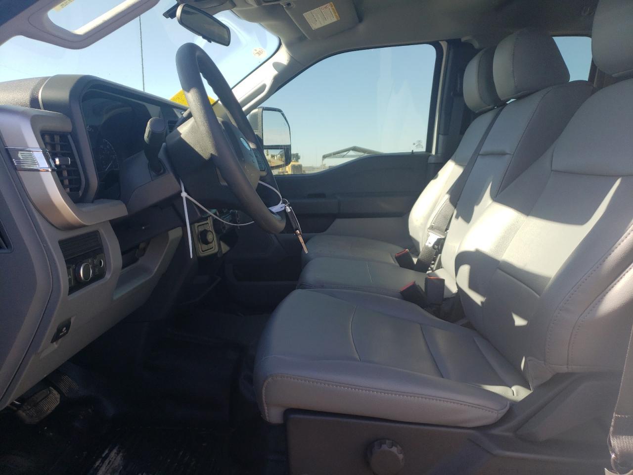 2023 Ford F250 Super Duty - Фото 7