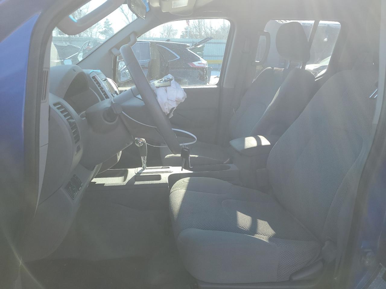 2013 Nissan Frontier S - Фото 7