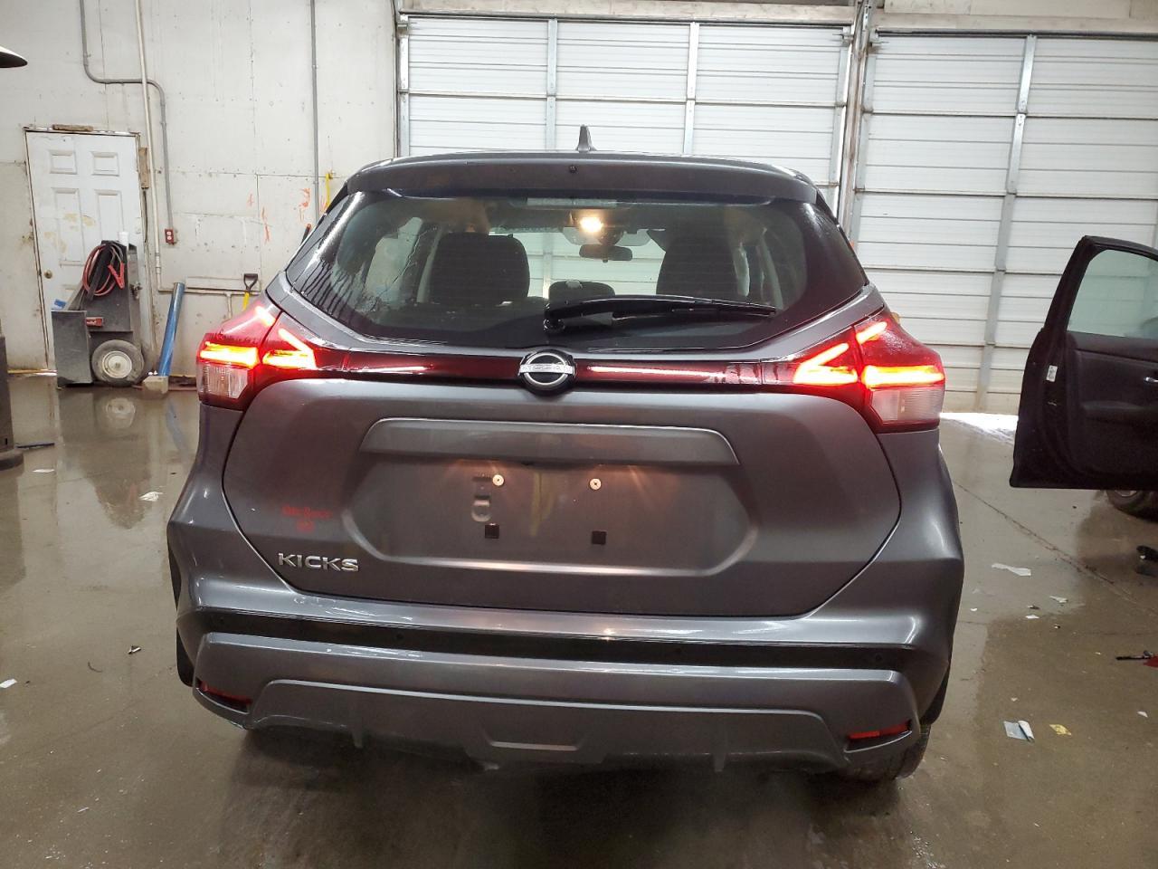 2024 Nissan Kicks S - Image 6