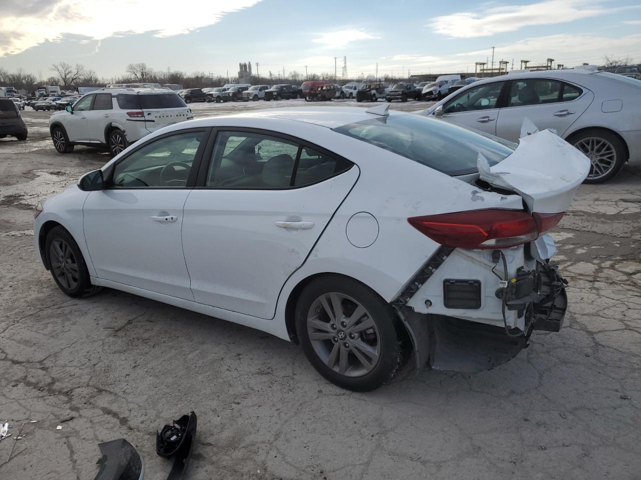 2018 Hyundai Elantra Sel - Фото 2