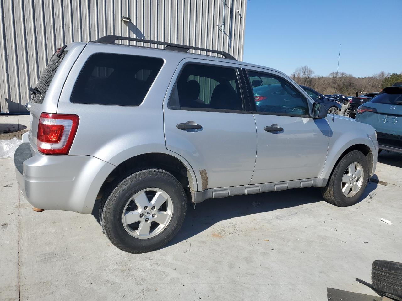 2009 Ford Escape Xlt - Фото 3