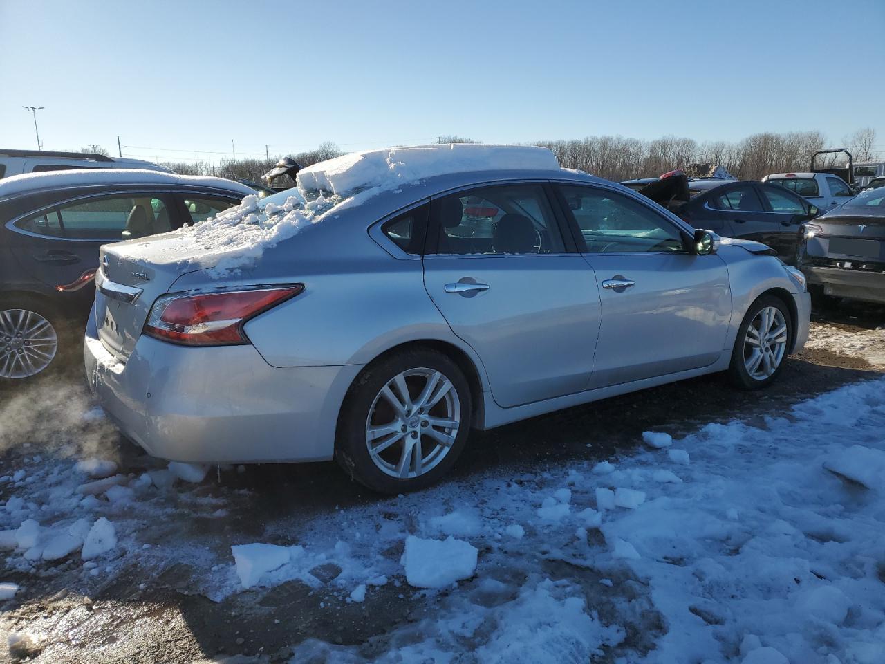 2015 Nissan Altima 3.5S - Image 3