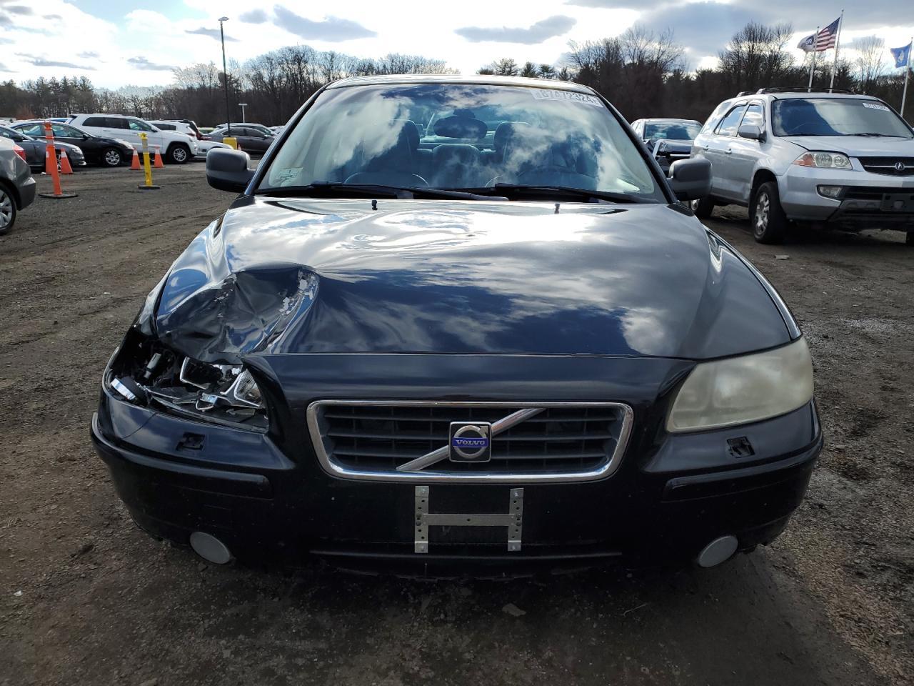 2009 Volvo S60 2.5T - Image 5