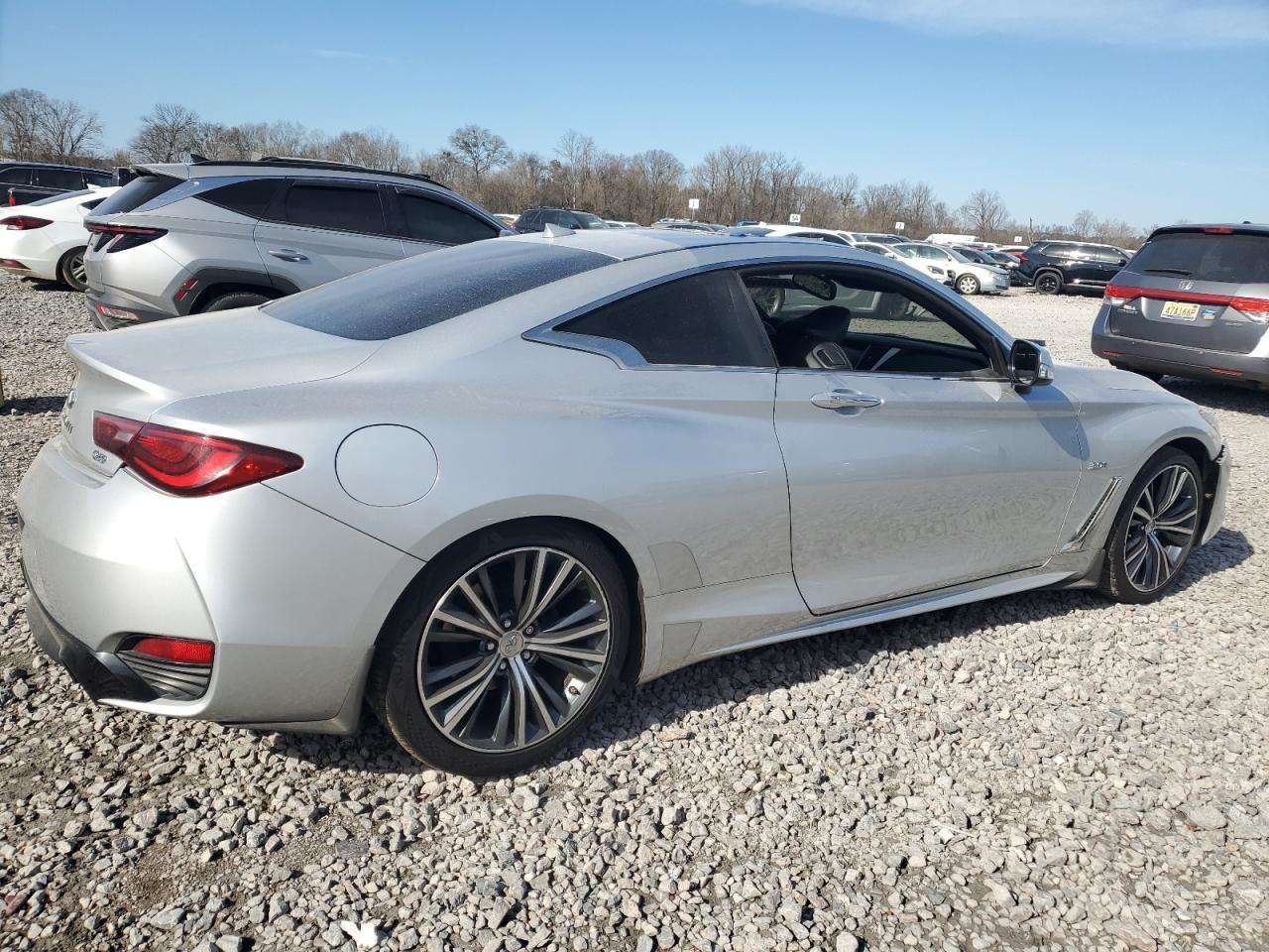 2017 Infiniti Q60 Premium - Фото 3