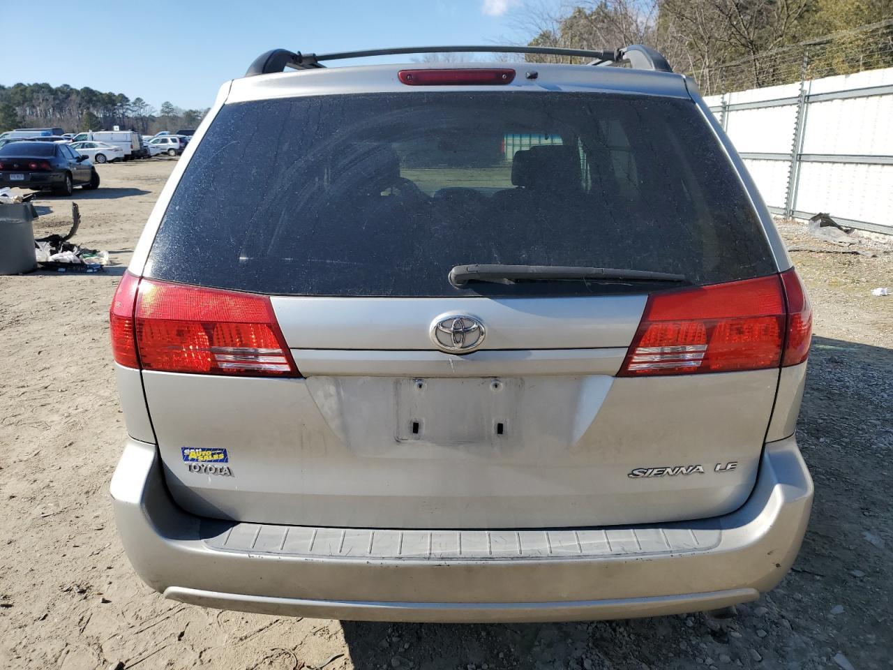 2004 Toyota Sienna Ce - Фото 6