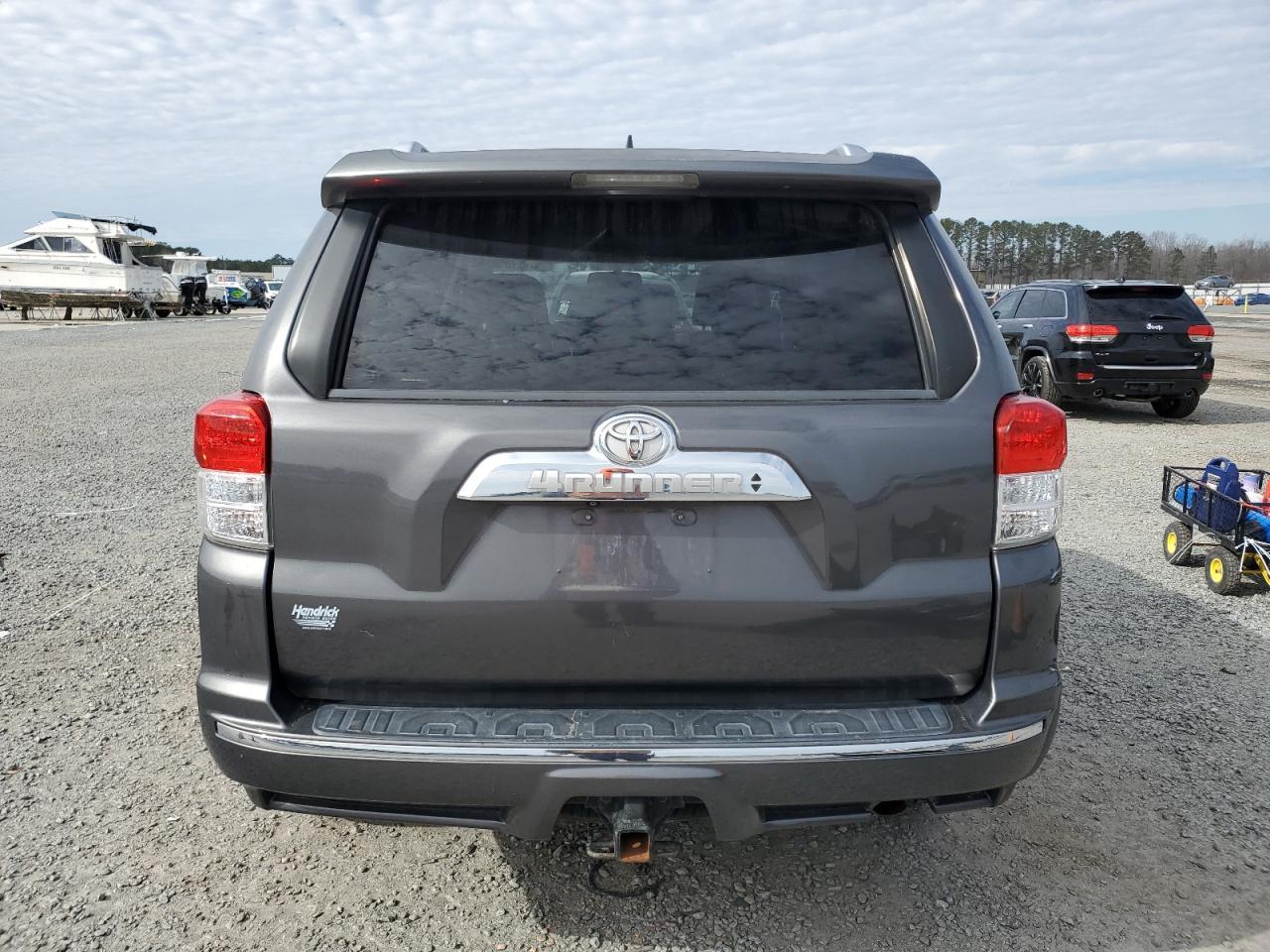 2010 Toyota 4Runner Sr5 - Image 6