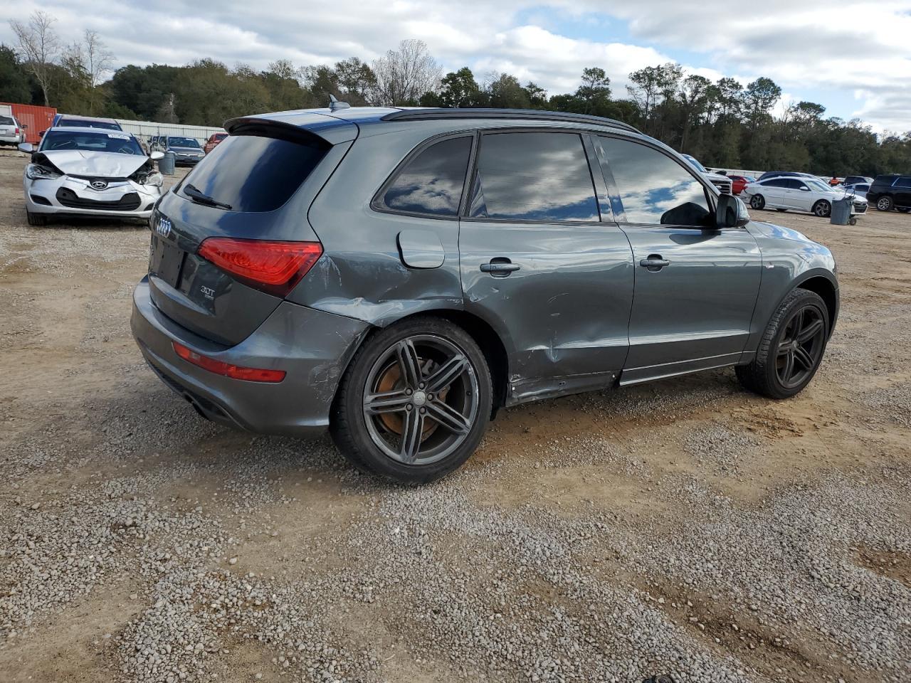 2014 Audi Q5 Premium Plus - Image 3
