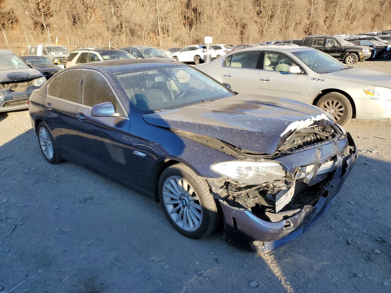 2013 BMW 535 Xi - Image 4