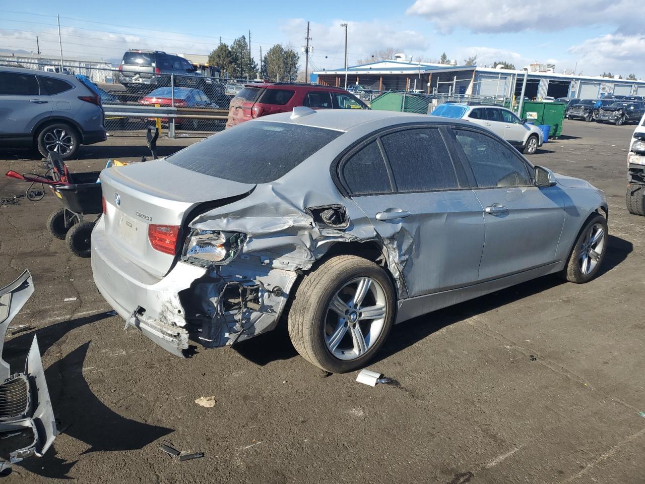 2014 BMW 328 I - Фото 3