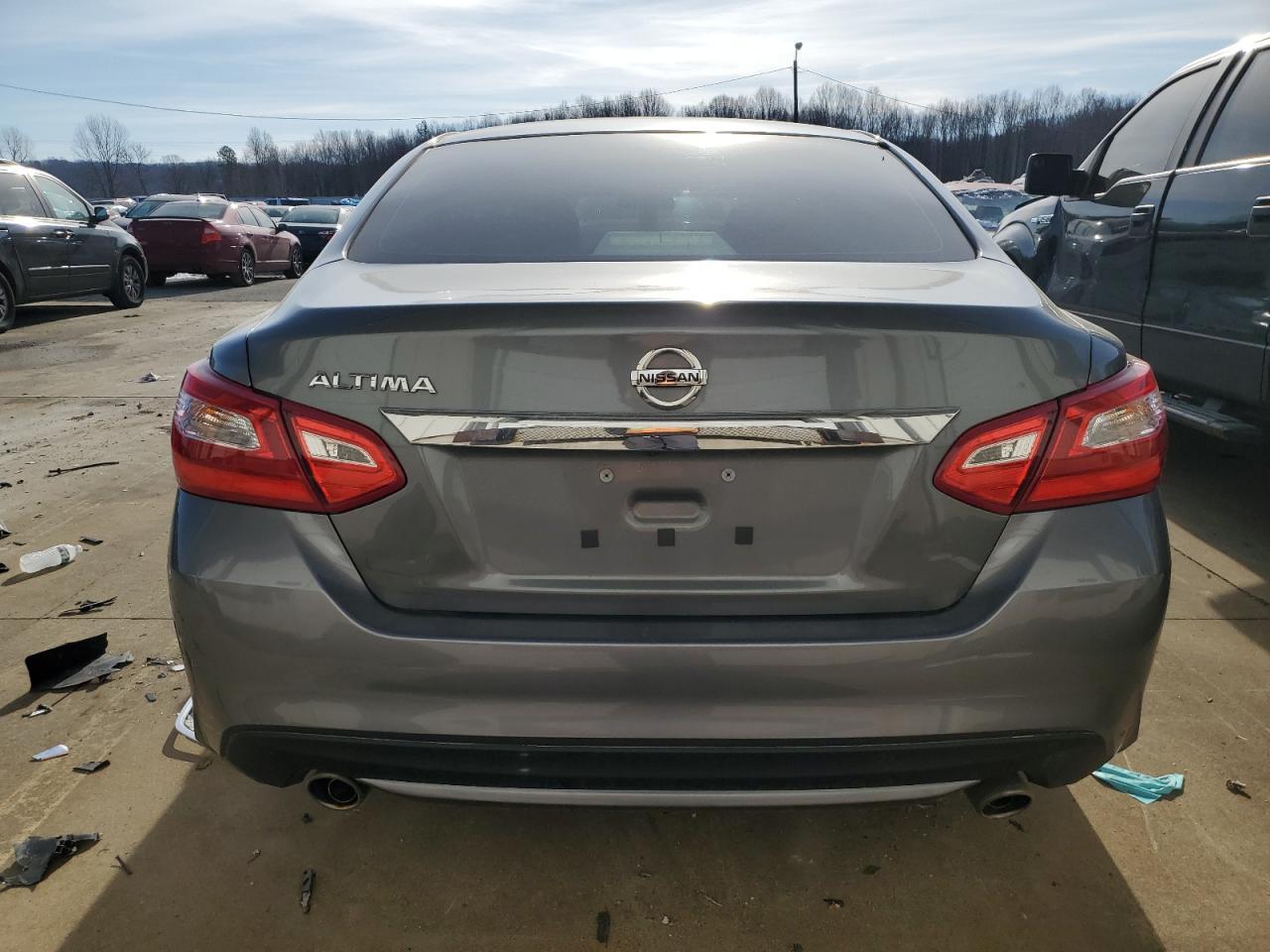 2016 Nissan Altima 2.5 - Image 6