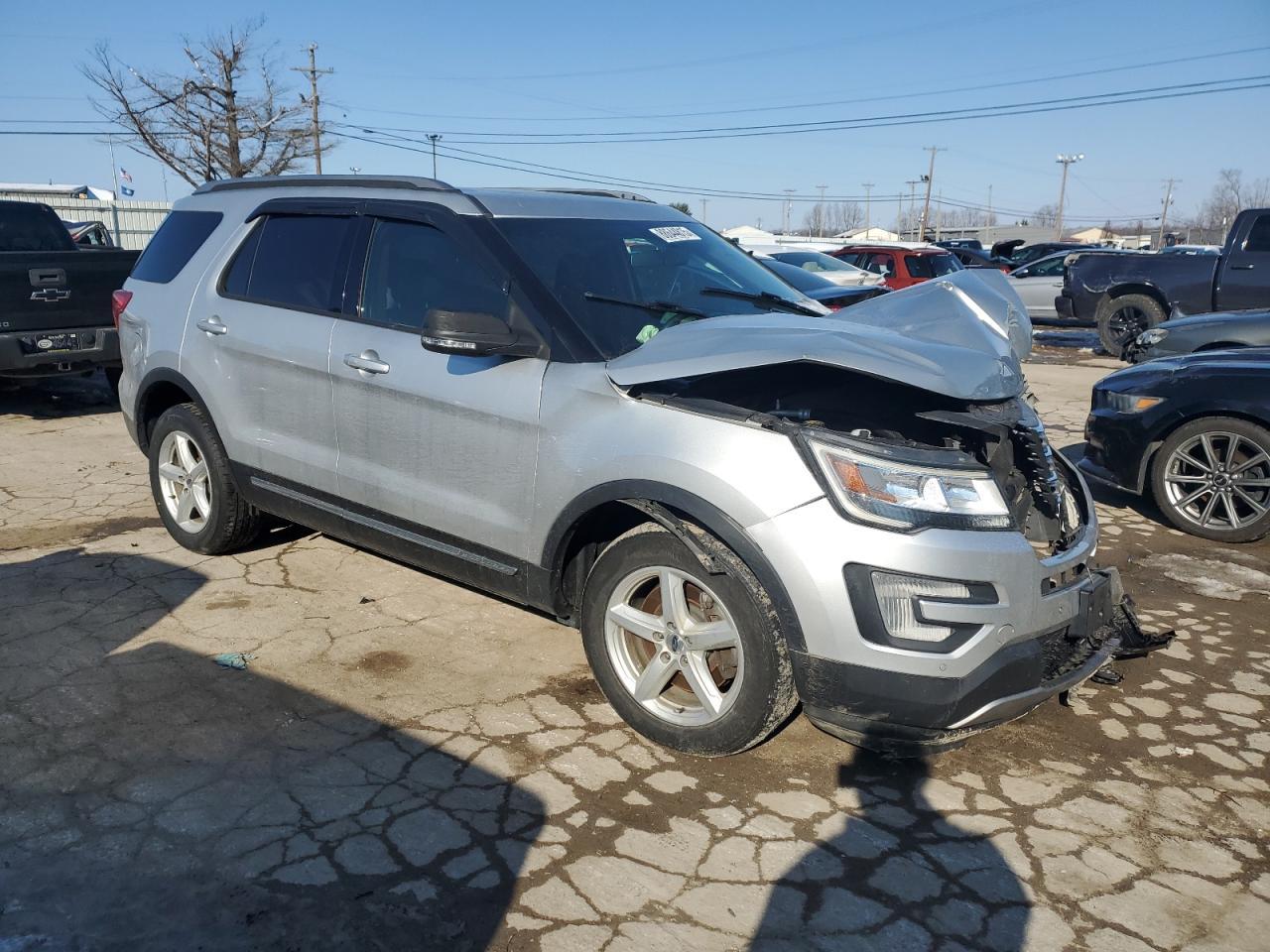 2017 Ford Explorer Xlt - Фото 4