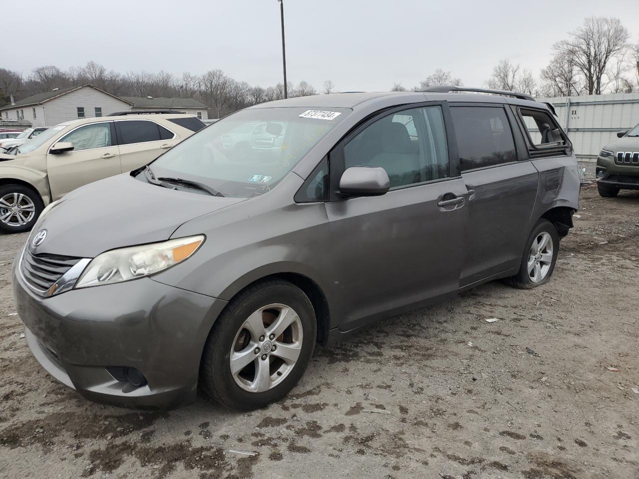 2011 Toyota Sienna Le