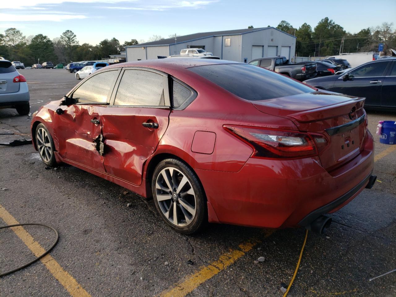 2017 Nissan Altima 2.5 - Фото 2