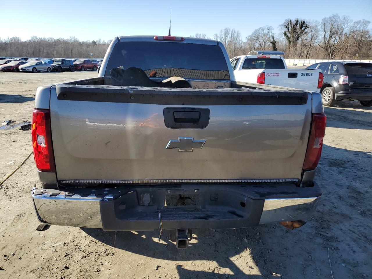 2007 Chevrolet Silverado C1500 - Image 6