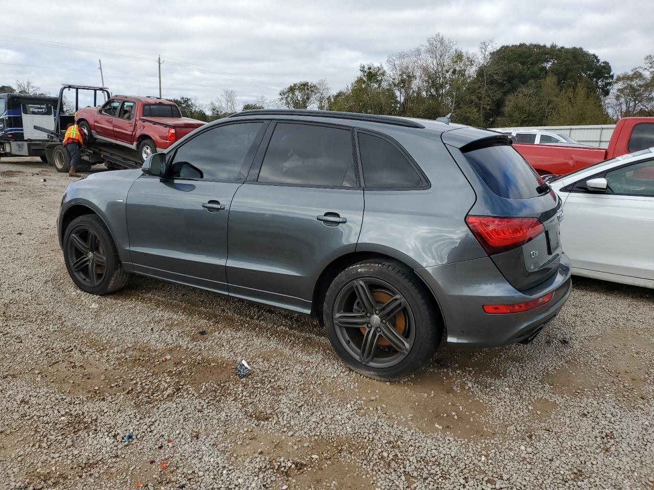 2014 Audi Q5 Premium Plus - Image 2