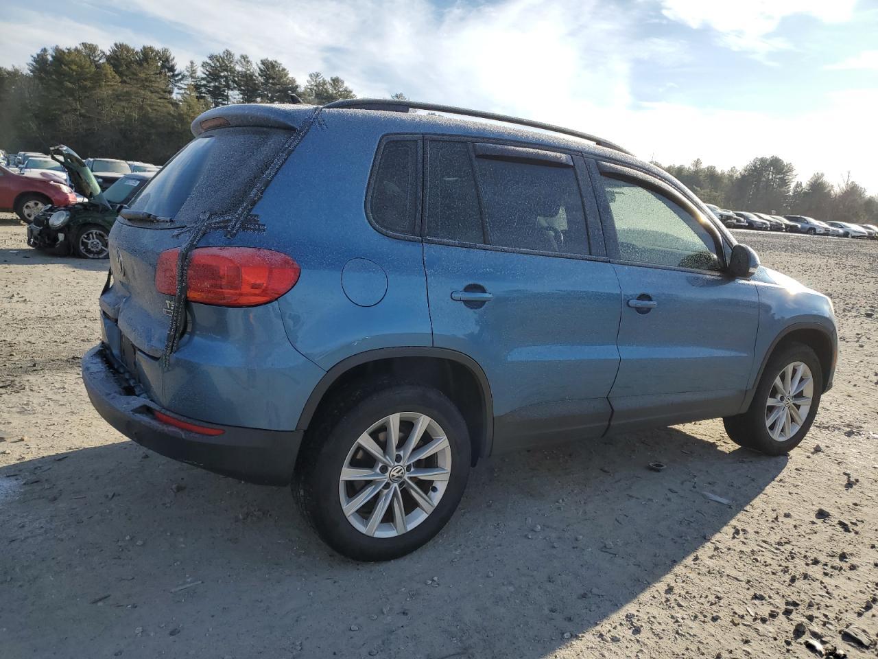 2017 Volkswagen Tiguan S - Image 3